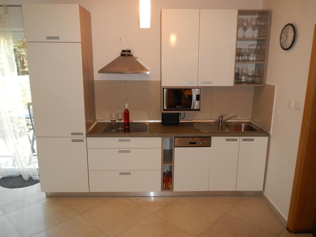 Apartments Eva Malinska Room photo